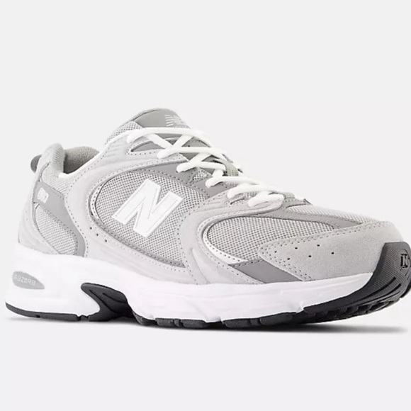 New Balance Sneakers - Picture 2 of 6